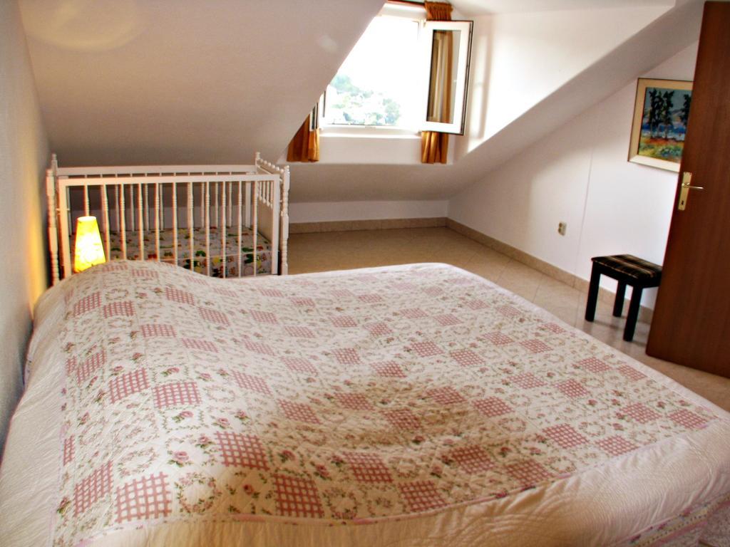 Apartment Martinic Pucisca Chambre photo