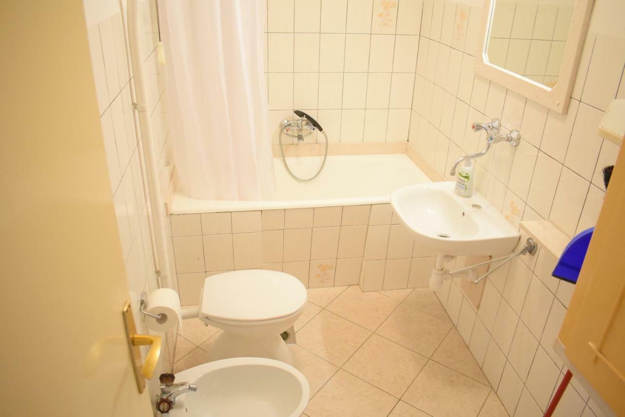 Apartment Martinic Pucisca Extérieur photo